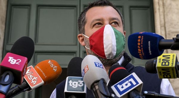 UE, Salvini “Mettere insieme i gruppi alternativi alle sinistre”