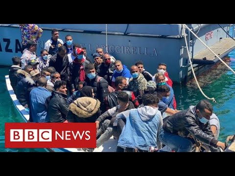 Italy warns of new migrant surge with “tens of thousands” planning to cross from Libya – BBC News