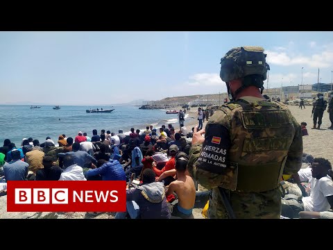 Migrants reach Spain’s Ceuta enclave in record numbers – BBC News