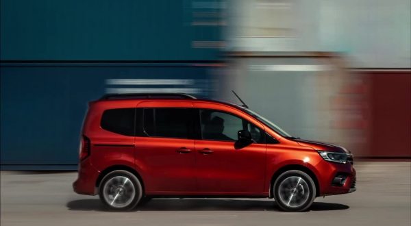 Nuovo Renault Kangoo, il multispazio elegante e generoso