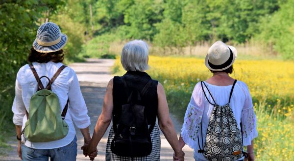 Donne in menopausa, dagli esperti un programma alimentare