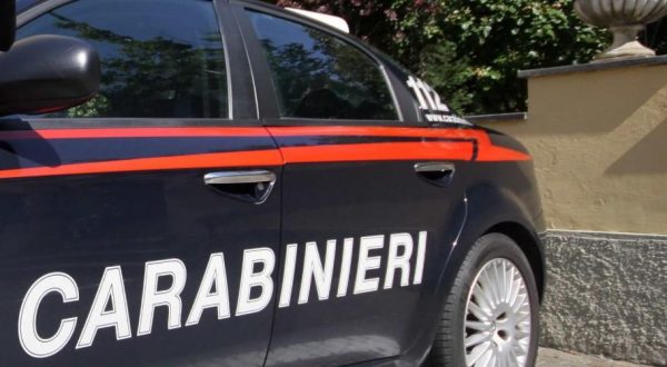 Tragedia vicino Roma, morti anziano e due bambini colpiti da spari in strada