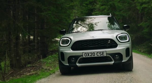 Mini SE Countryman ALL4, lo stile si rinnova