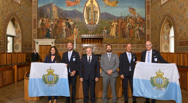 Consegnate le bandiere, parte l’avventura olimpica di San Marino