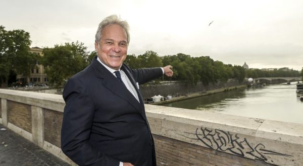 Svelato il Ponte Farnese, Salini “Ripresa passa anche da sostegno arte”