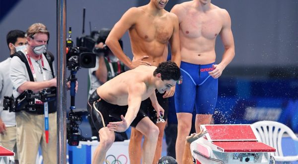 Nuoto, azzurri della 4×100 argento a Tokyo “Scritta la storia”