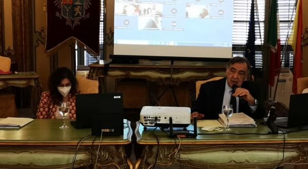 Criticità finanziarie dei Comuni, a Palermo il viceministro Castelli