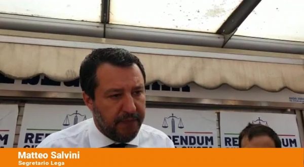 Carceri, Salvini “No a numeri identificativi per gli agenti”