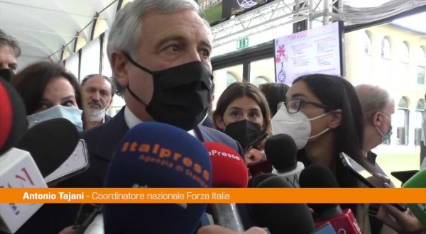 Tajani: “Green Pass utile, ma no obbligo vaccinazione”