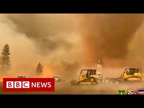 Powerful fire tornado in California – BBC News