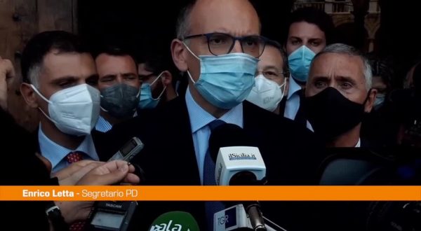 Letta apre la pre Agorà del Pd a Palermo