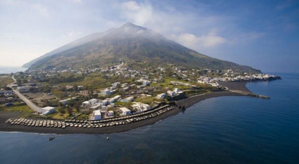 Due focolai di Covid alle Eolie, turisti positivi a Stromboli e Salina