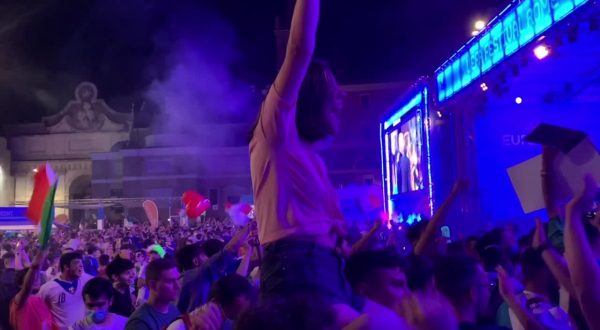 Italia-Belgio 2-1, esplode la festa dei tifosi azzurri