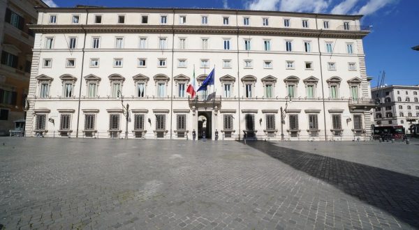 Palazzo Chigi “Green pass obbligatorio anche nelle mense aziendali”