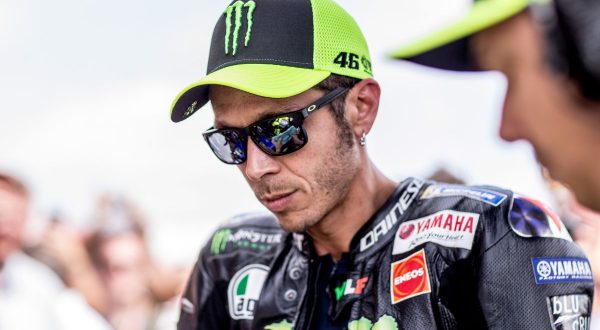 Valentino Rossi annuncia “Io e Franci aspettiamo una bambina”