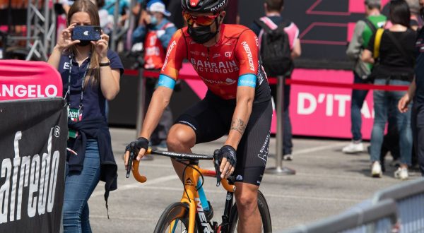 Impresa di Caruso alla Vuelta, Roglic sempre più leader