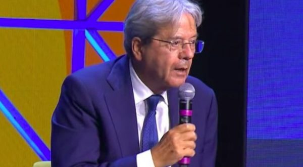 Afghanistan, Gentiloni “Debacle occidente, Ue accolga”