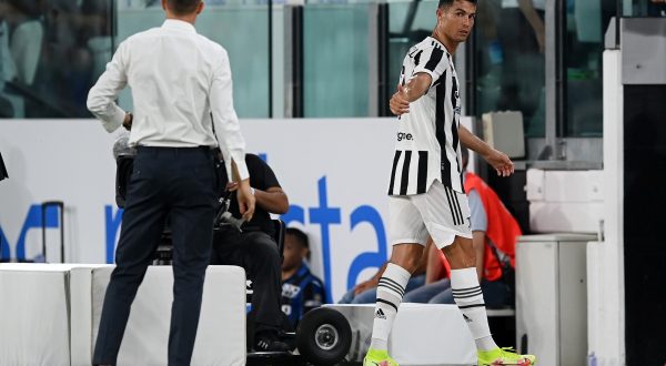 Allegri “Ronaldo mi ha detto che non vuole rimanere alla Juve”