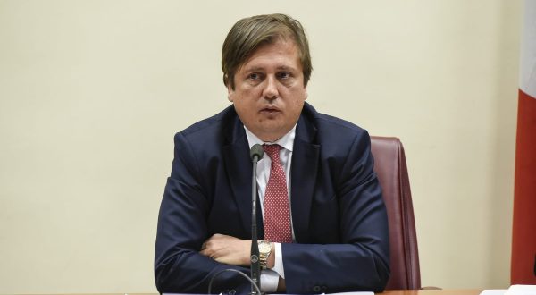 Covid, Sileri “13-14 milioni di italiani devono ancora vaccinarsi”