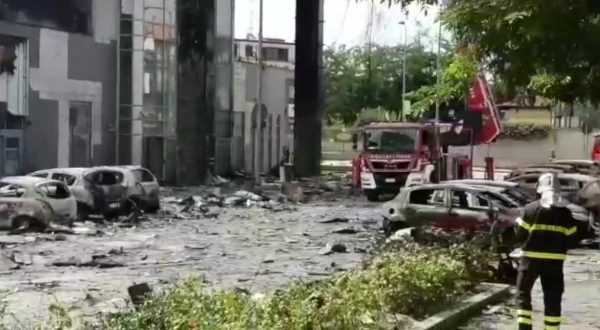 Incendio Milano, i residenti “Abbiamo perso tutto”