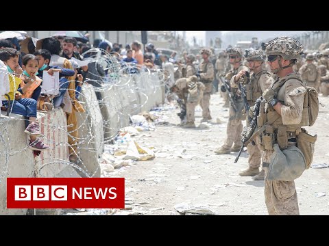 Seven died in the crowds outside Kabul airport  – BBC News