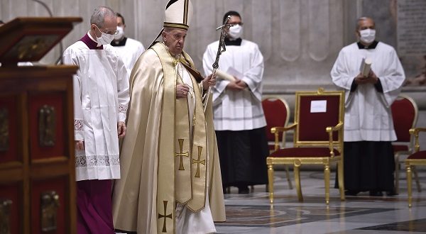 Afghanistan, Papa Francesco “Paesi accolgano chi cerca nuova vita”