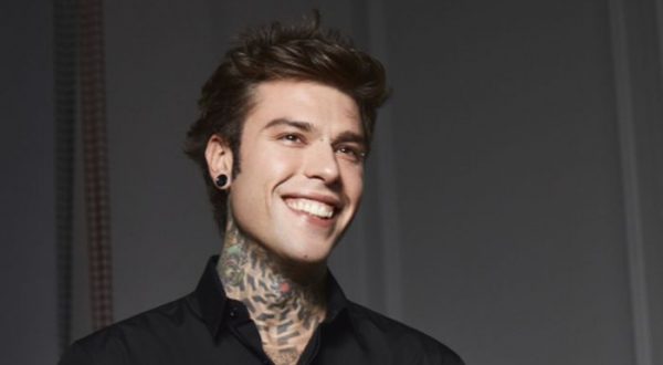 Fedez, esce il nuovo singolo “Meglio del cinema” dedicato a Ferragni