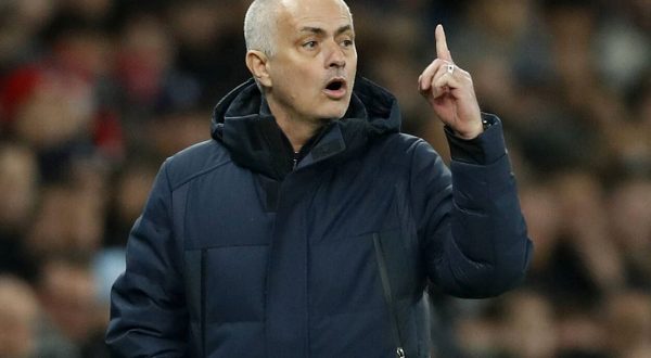 Mourinho “Strada Roma ambiziosa ma fatta di curve”