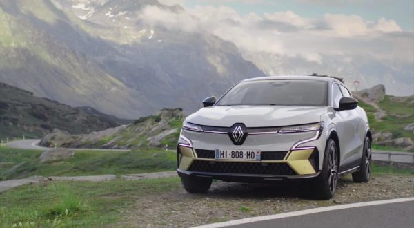 Renault leader nell’elettrico con la nuova Megane E-Tech