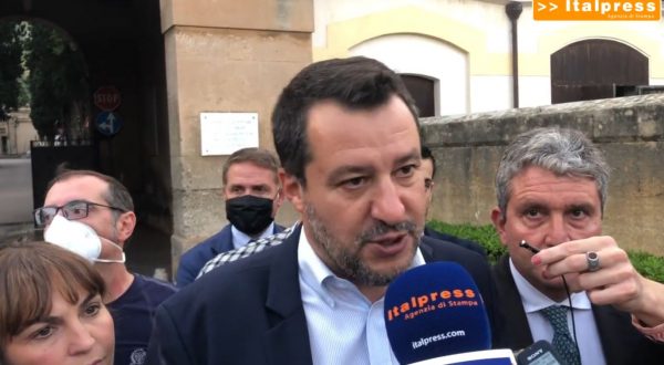 Emergenza bare a Palermo, Salvini: “Mai vista una situazione del genere”