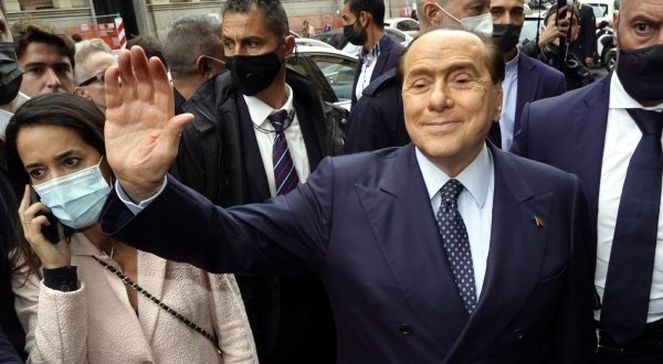 Berlusconi “Sarebbe irresponsabile un voto anticipato”