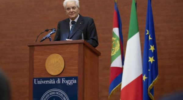 Università, Mattarella”Diritto studio espressione libertà e uguaglianza”