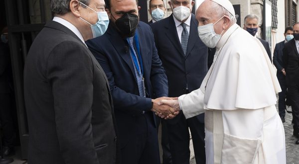 Clima, Papa Francesco “Sono i bambini i più saggi. Ascoltiamoli”