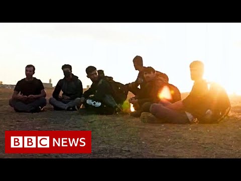 Escaping the Taliban: Fleeing Afghans struggle to enter Turkey – BBC News