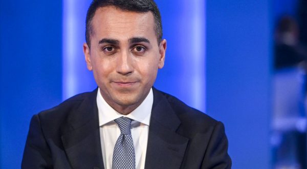 Di Maio “Bene modifiche reddito di cittadinanza, ora ampia convergenza”