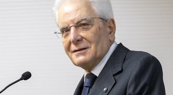 Mattarella “Economia in forte recupero, Pnrr per sviluppo più equo”