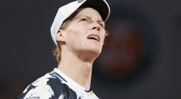 Atp Finals, Sinner batte Hurkacz all’esordio