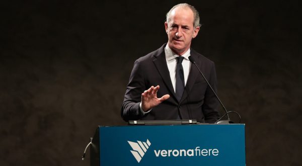 Zaia “Obbligo vaccino non praticabile, serve campagna contro fake news”