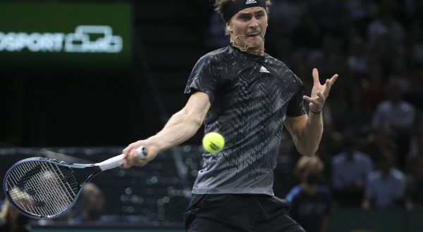 Zverev piega Medvedev e conquista le Atp Finals di Torino