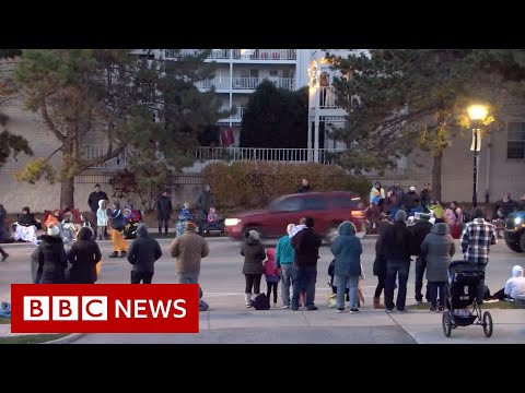 Wisconsin witnesses recall how SUV mowed down parade-goers – BBC News