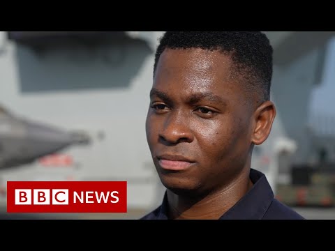 Life on board HMS Queen Elizabeth – BBC News