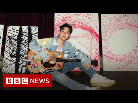 Former K-Pop star Henry Lau’s art work on show in London – BBC News