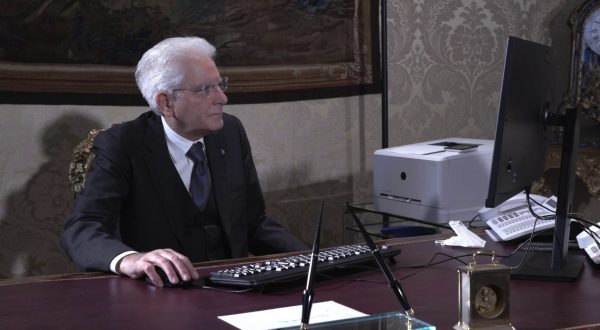 P.A., Mattarella inaugura i certificati digitali