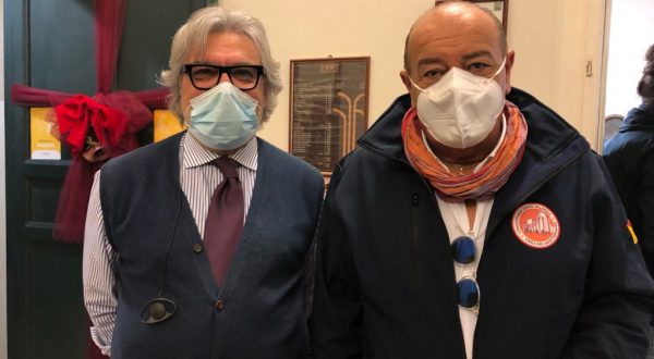 Barba, capelli e vaccino, parte l’iniziativa anti Covid a Palermo