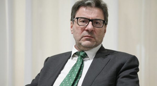 Agroalimentare, da Giorgetti investimenti per 85 mln in Campania