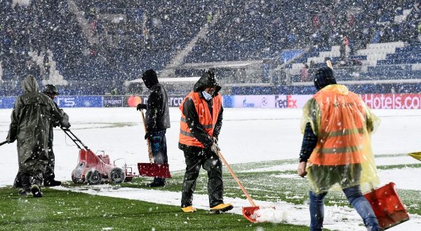 Neve a Bergamo, rinviata a domani Atalanta-Villarreal