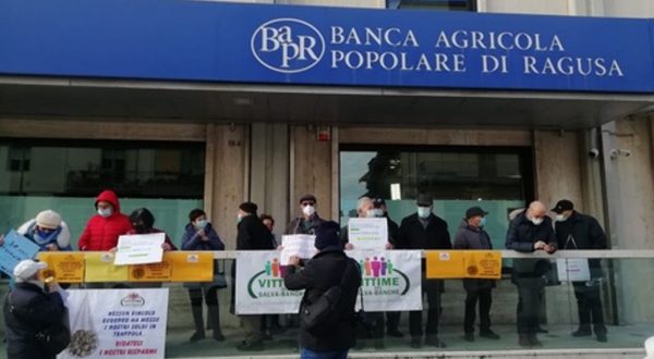 Acf condanna Bapr per mancata trasparenza, protestano i risparmiatori