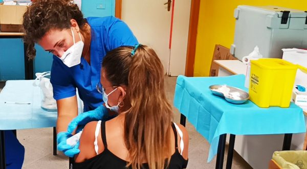 Covid, in Sicilia vaccinato il 95% del personale scolastico