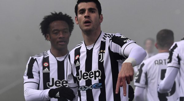 Morata e Cuadrado in gol, la Juve espugna Bologna