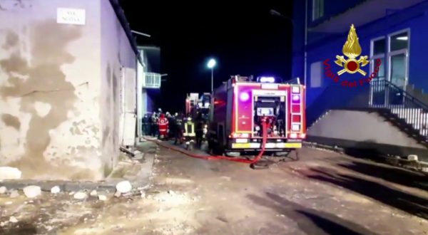 Crollo a Ravanusa, vigili del fuoco cercano i dispersi